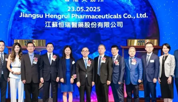 66歲孫飄揚再次IPO敲鐘，3600億