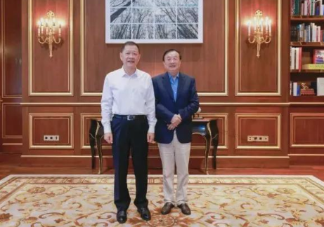 楊青會(huì )晤任正非釋放重磅信號？東風(fēng)華為從智駕對接
